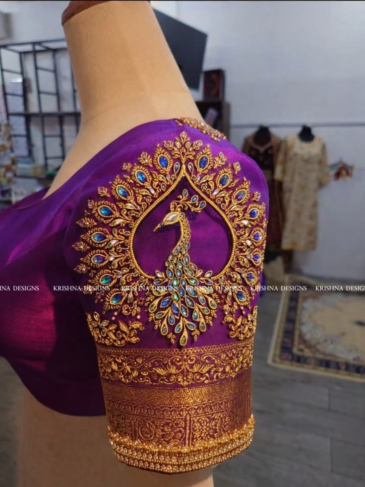 Aari Design Kurti